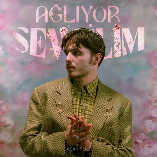 Ağlıyor sevgilim