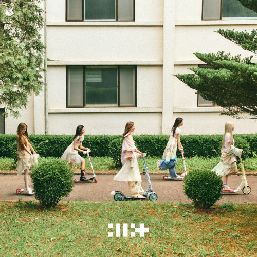 ILLIT – Tick Tack