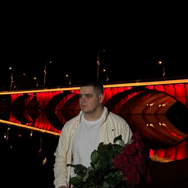 Koles – Маленького роста милая болтушка