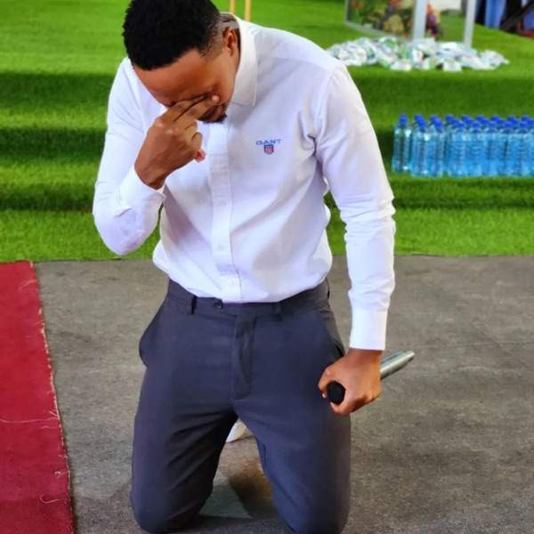 Sauti ya matumaini – Niko mbali